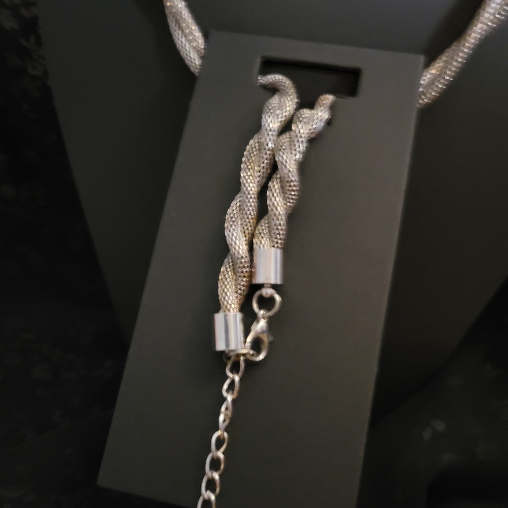 Multi-drop dangle necklace - Picture 4 of 5